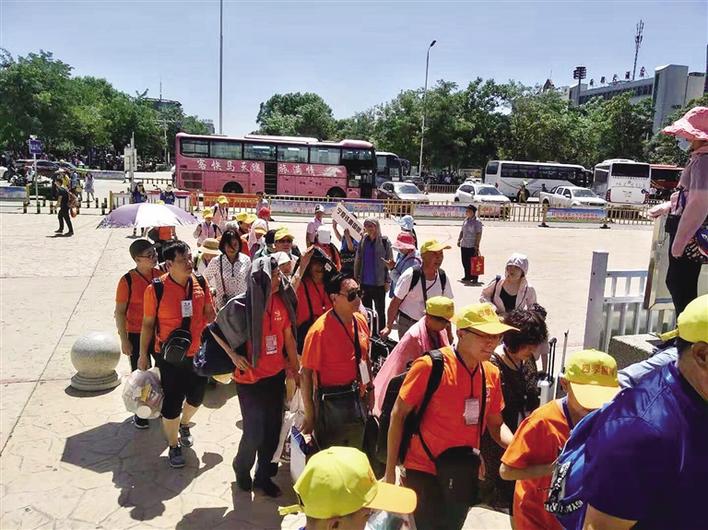 我市今年已接发旅游专列319列
