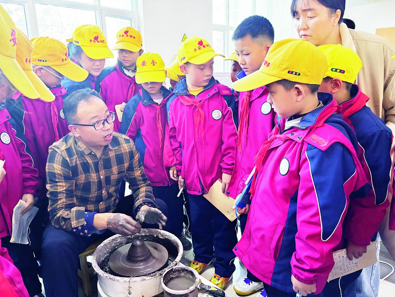 让非遗在传承中焕发时代新彩