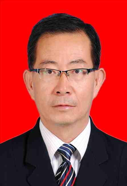 胡德海红.jpg
